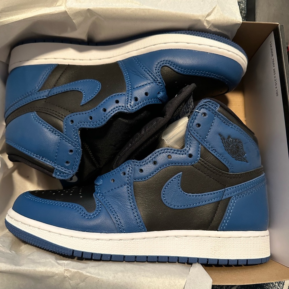 Jordan retro 1 high OG Marina blue